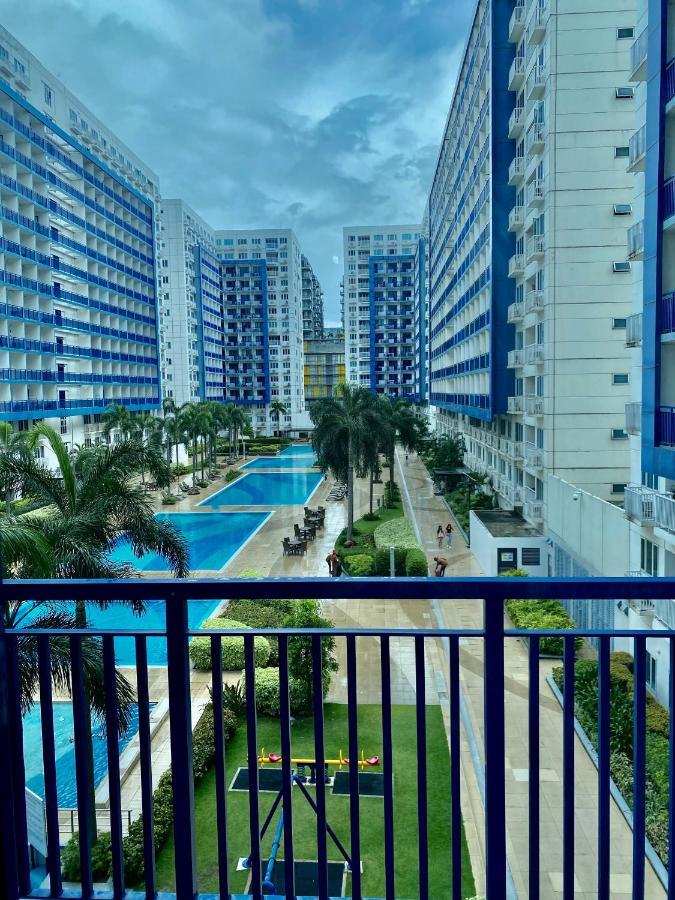 Azenith Staycation At Sea Residences Moa Пасай Екстер'єр фото
